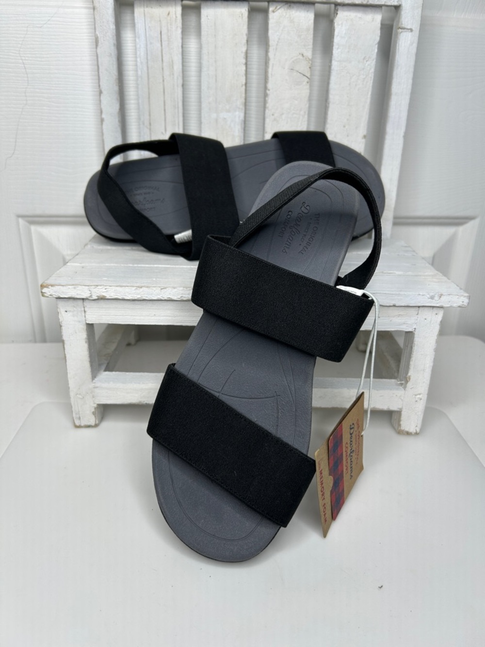 dearfoams Black Women's Dual Elastic Strap Sandals